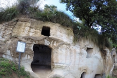 Le Grotte di Zungri - Die Höhlensiedlung von Zungri